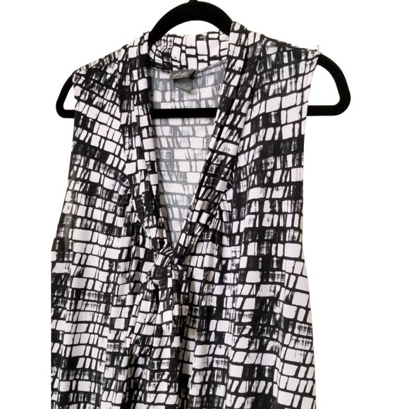 Dots Top Size 2X Black White Patterned Tie Neck Sleeveless Banded Hem - Picture 6 of 11